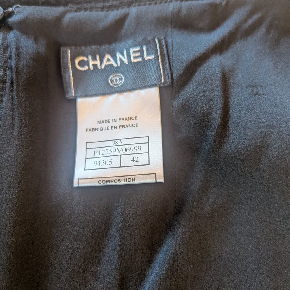 Chanel Suit Set - Picture 12 of 15